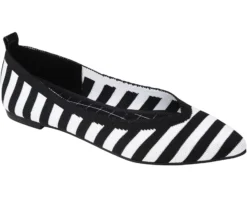 Journee Collection Comfort Foam™ Tayleen Flat